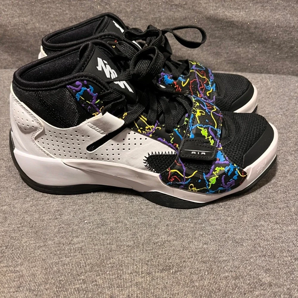 Nike‎ Jordan Zion 1 Size 6.5Y Black White Multi Color Basketball Shoes